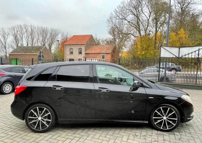 Comprar MERCEDES CLASE B 180CDI SPORT 2014 Diesel segunda mano, foto 4 - Coches de segunda mano en Burgos